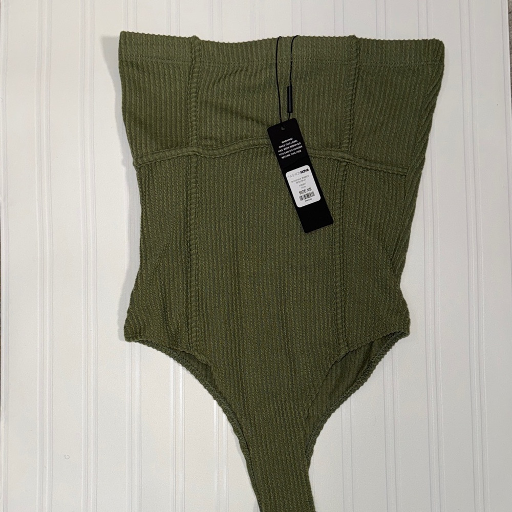 Fashion Nova Ribbed Bodysuit